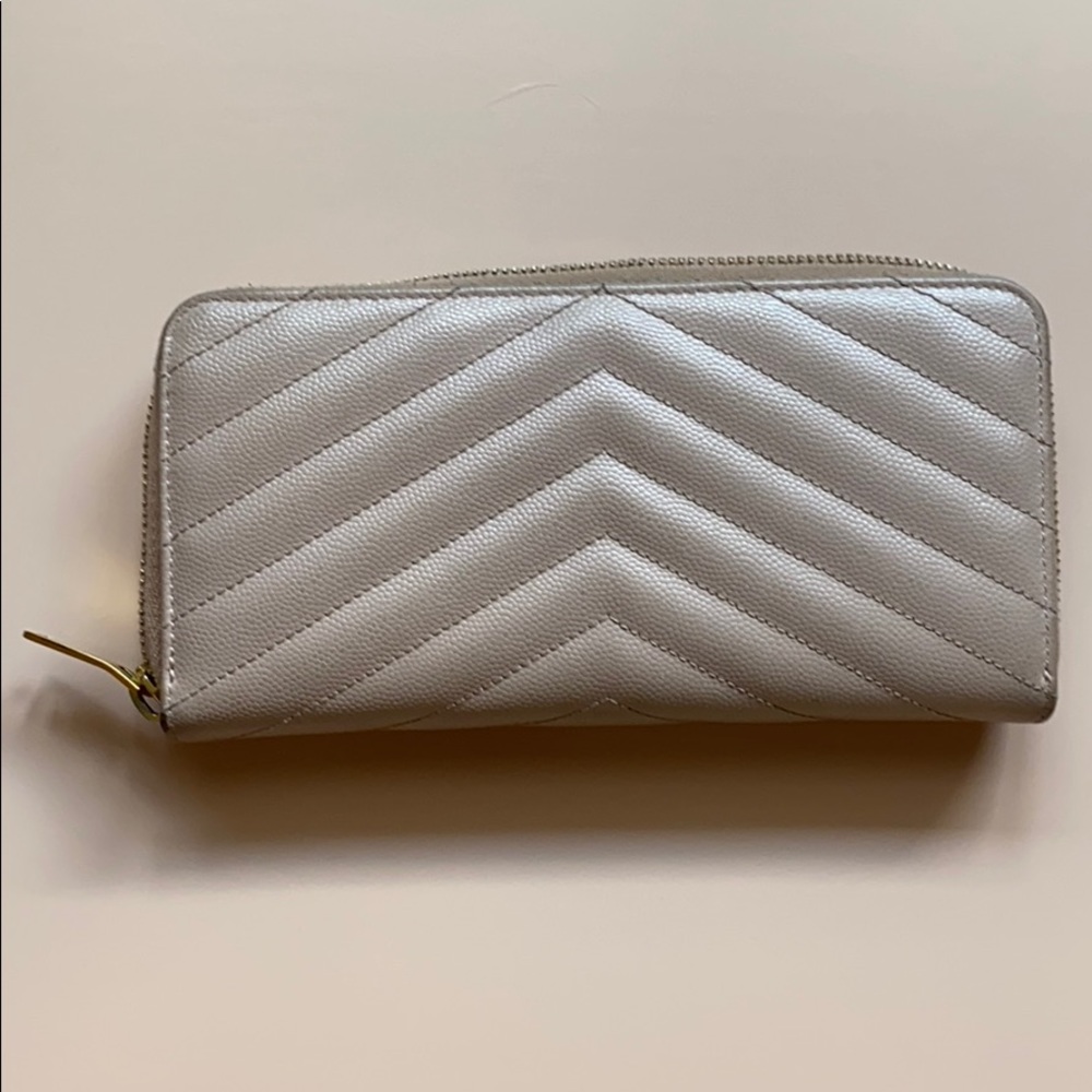YSL blush chevron long zip wallet - Picture 7 of 11